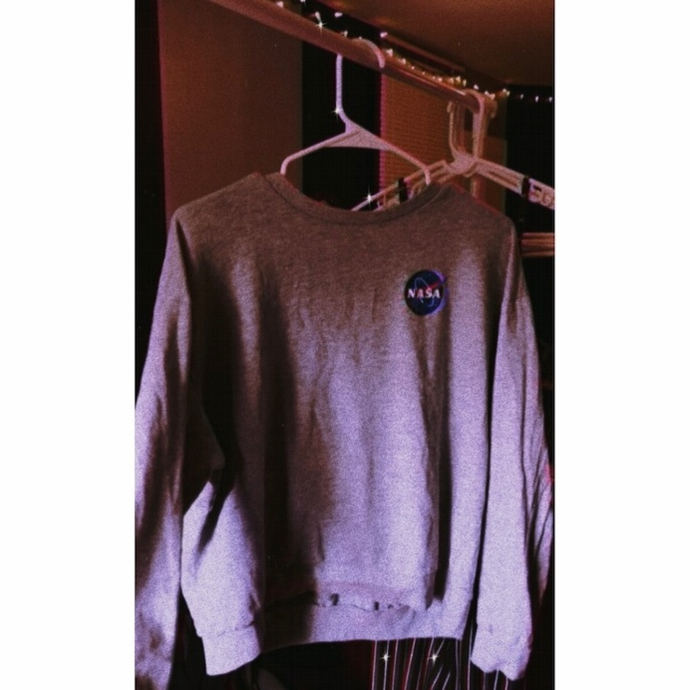 Cute H&M NASA sweatshirt